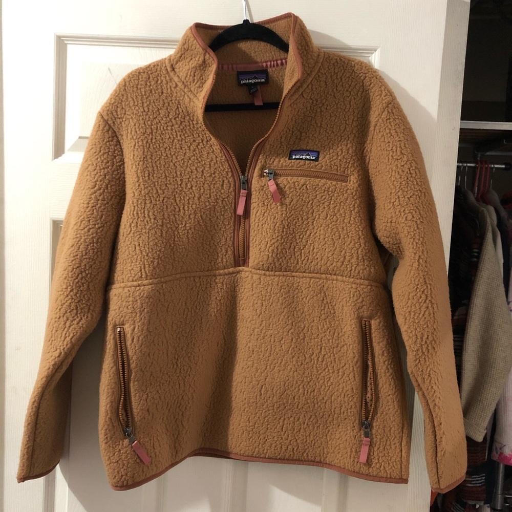 NWT Brown Patagonia Fleece Size L